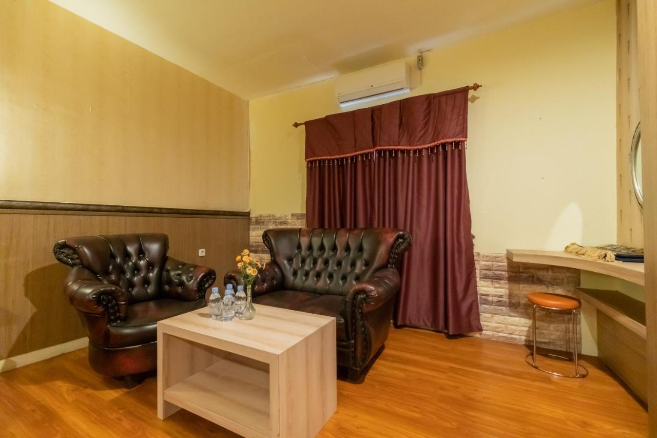 Urbanview Hotel Best Skip Palembang Dış mekan fotoğraf