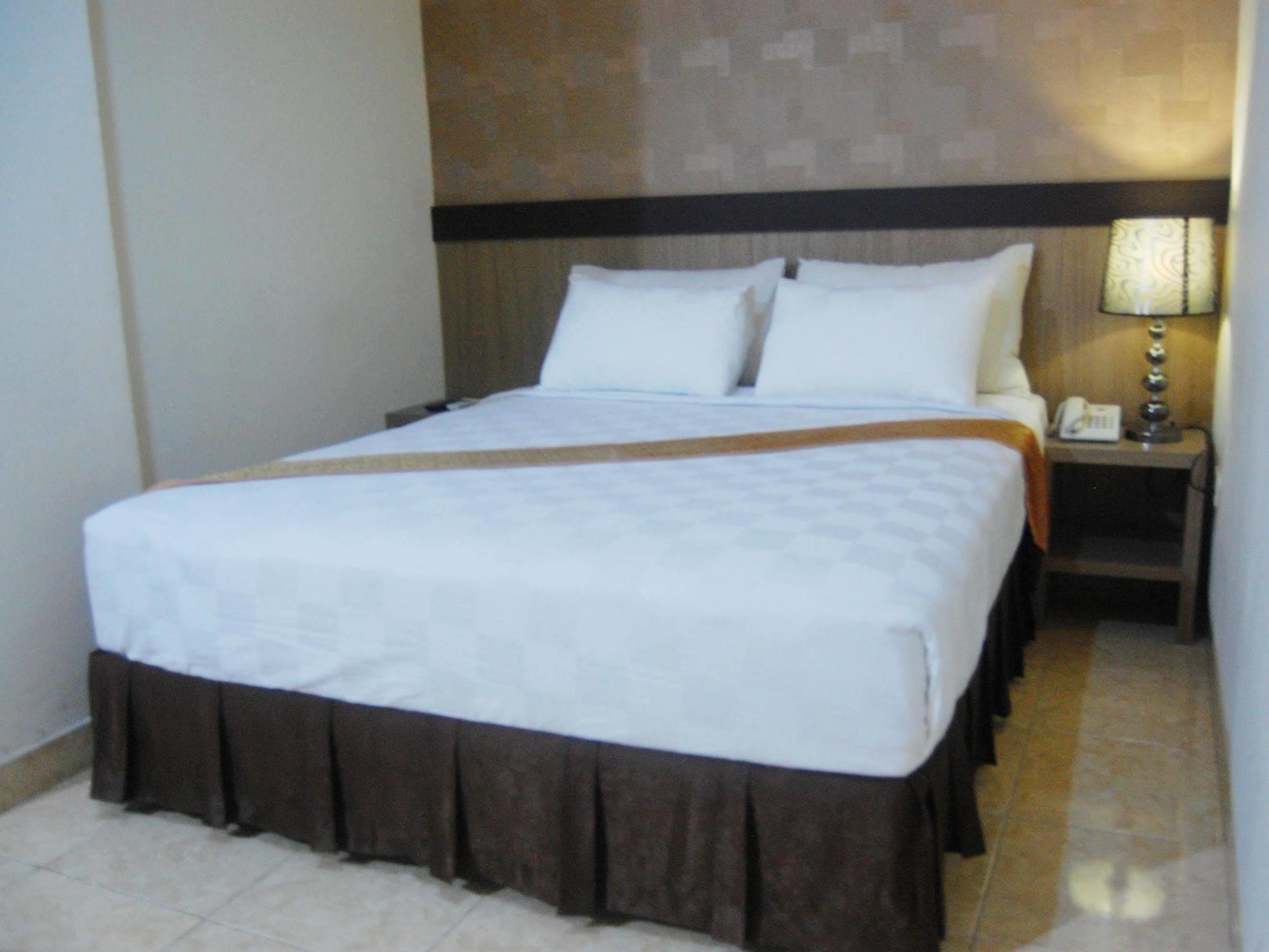 Urbanview Hotel Best Skip Palembang Dış mekan fotoğraf